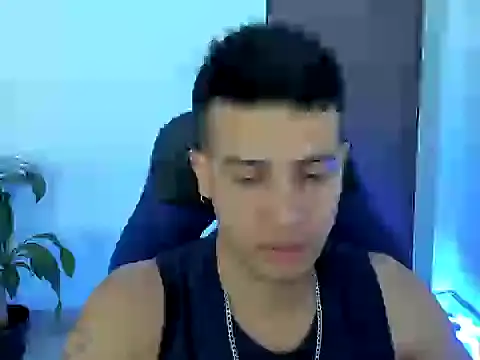 Snapshot of abel_bigcok chatting on October 13, 9:49 pm abel bigcok online show from October 13, 9:49 pm