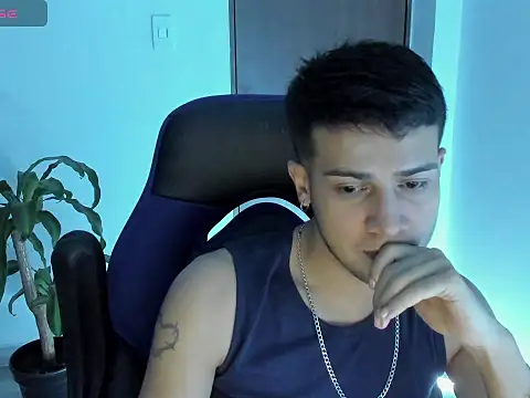 Snapshot of abel_bigcok chatting on November 3, 1:00 am abel bigcok online show from November 3, 1:00 am