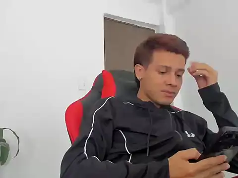 Snapshot of abel_bigcok chatting on January 8, 8:15 pm abel bigcok online show from January 8, 8:15 pm