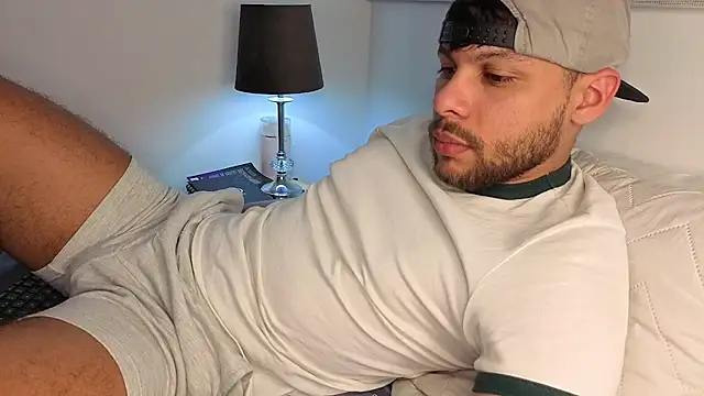 Snapshot of haku_kanjy chatting on November 10, 10:37 pm haku kanjy online show from November 10, 10:37 pm