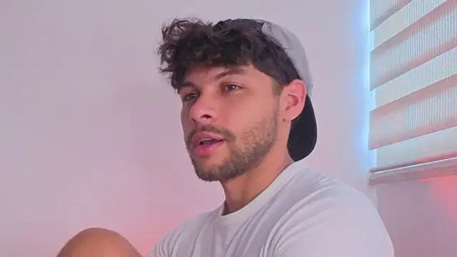 haku kanjy online show from December 17, 8:03 pm