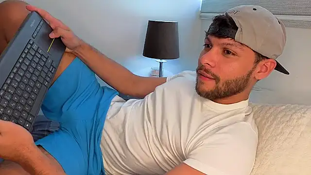 Snapshot of haku_kanjy chatting on October 26, 5:02 pm haku kanjy online show from October 26, 5:02 pm