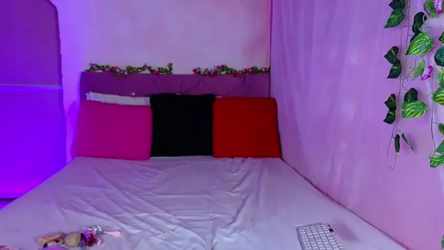  mia and mike  online show from November 7, 1:59 pm