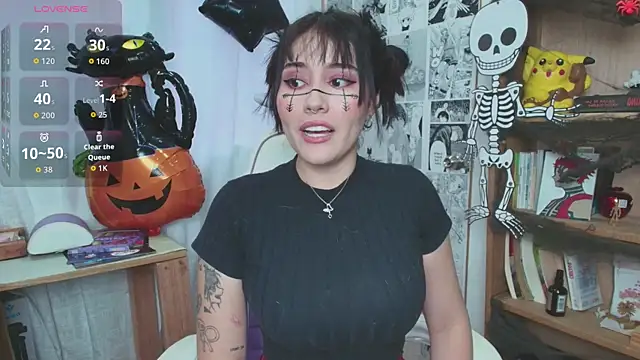 MitsuChan  online show from October 27, 10:11 pm