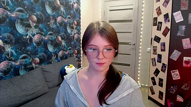 GinnyBlacky online show from October 8, 4:19 pm