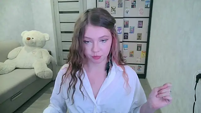 Snapshot of GinnyBlacky chatting on August 1, 4:27 pm GinnyBlacky online show from August 1, 4:27 pm