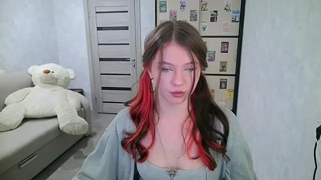 Snapshot of GinnyBlacky chatting on July 5, 8:15 pm GinnyBlacky online show from July 5, 8:15 pm
