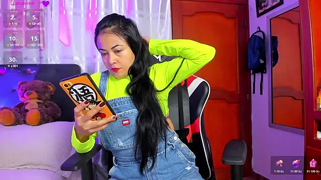 Snapshot of Riley_Black chatting on October 29, 1:21 pm Riley Black online show from October 29, 1:21 pm