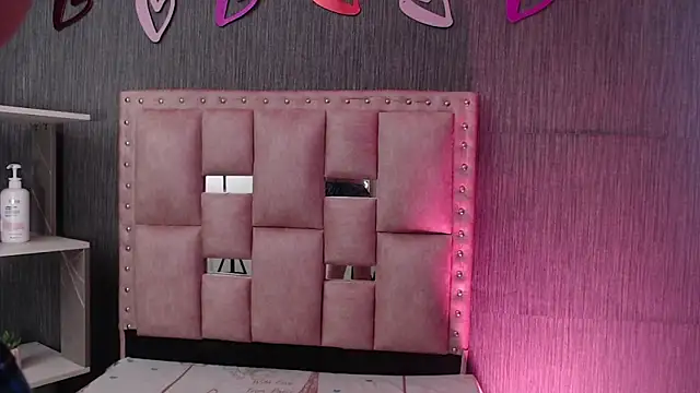 Thalia anderson online show from February 26, 3:45 pm