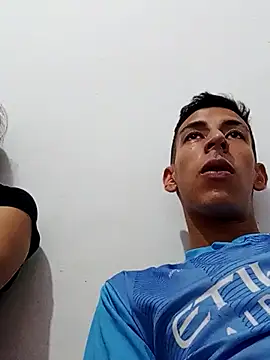 Snapshot of perversumm chatting on March 17, 2:19 am perversumm online show from March 17, 2:19 am