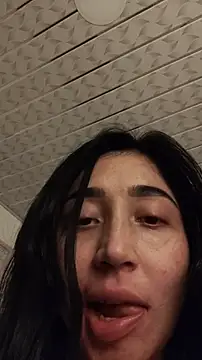 Elowyn online show from February 20, 6:19 am