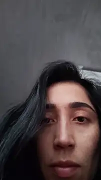 Elowyn online show from April 3, 10:38 pm