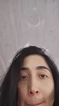 Elowyn online show from February 13, 9:37 pm