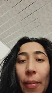 Elowyn online show from May 31, 11:27 pm