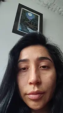 Elowyn online show from November 30, 5:47 pm