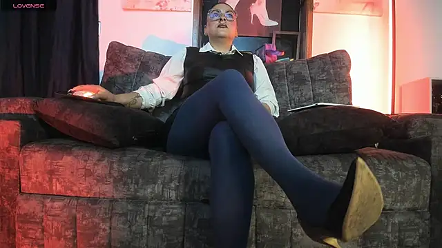 Snapshot of _LuanaDabbraccio chatting on March 24, 2:17 pm LuanaDabbraccio online show from March 24, 2:17 pm