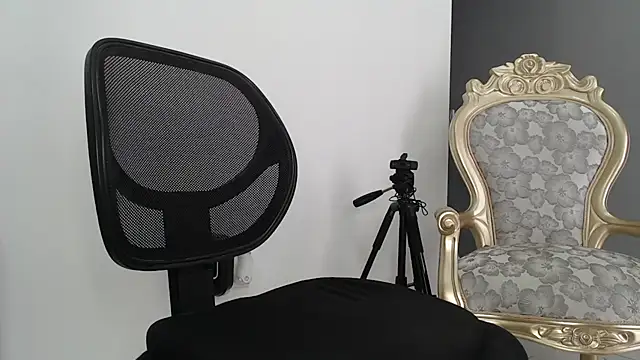 bigdick monster1 online show from July 4, 4:00 pm
