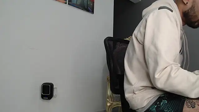 bigdick monster1 online show from May 15, 11:52 am