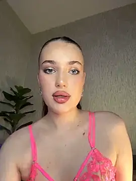 Ariana Sanderss online show from October 12, 1:01 pm