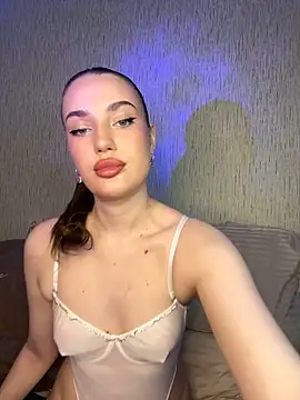 Ariana Sanderss online show from September 21, 6:24 pm