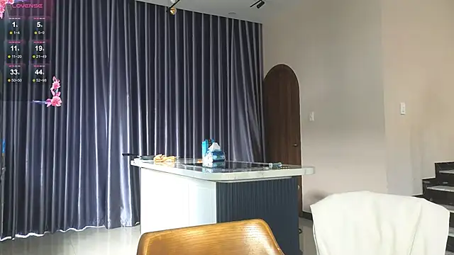 Snapshot of hot_ass_18 chatting on February 13, 6:46 am hot ass 18 online show from February 13, 6:46 am