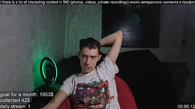 Snapshot of w0rkman chatting on October 4, 10:33 pm w0rkman online show from October 4, 10:33 pm
