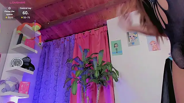 Snapshot of sexys_ladys_htt chatting on February 19, 8:06 pm sexys ladys htt online show from February 19, 8:06 pm