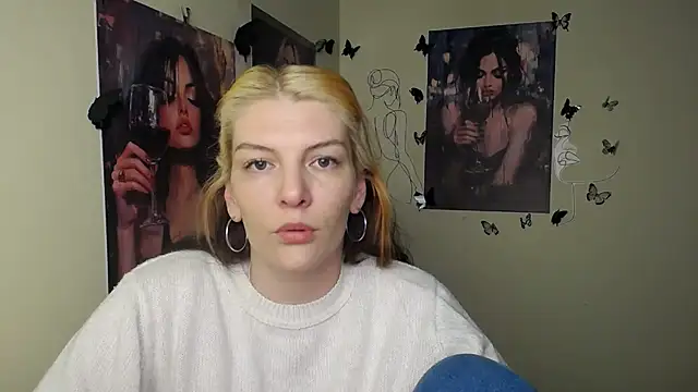 VanessaRey  online show from March 24, 5:35 pm