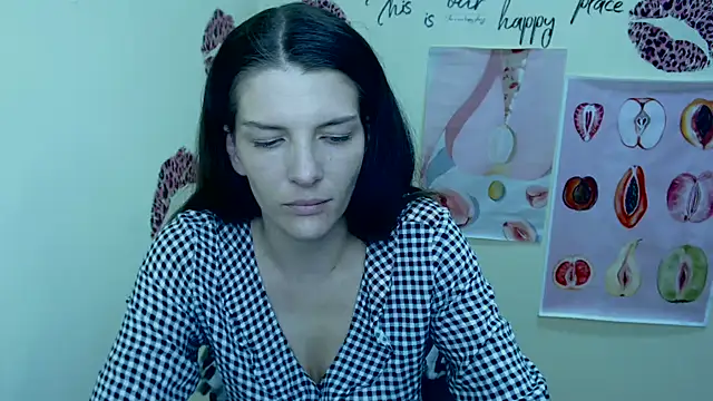 Snapshot of VanessaRey_ chatting on March 21, 10:50 am VanessaRey online show from March 21, 10:50 am