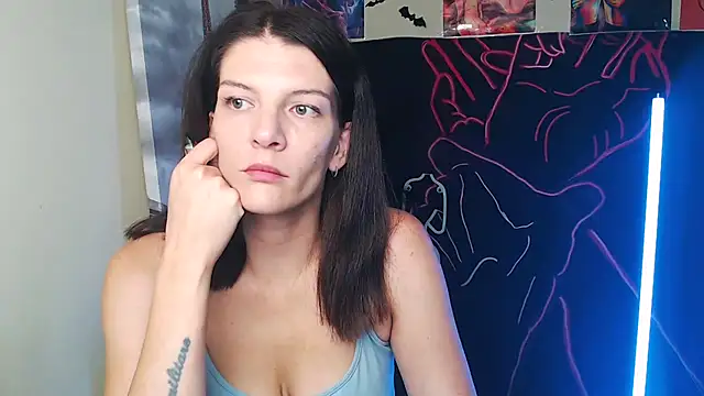 VanessaRey  online show from October 22, 7:19 am