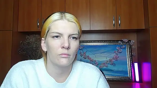 VanessaRey  online show from March 21, 5:39 pm