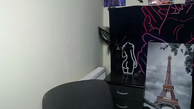Snapshot of VanessaRey_ chatting on September 27, 6:19 am VanessaRey online show from September 27, 6:19 am