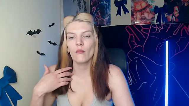 VanessaRey  online show from April 26, 6:43 am