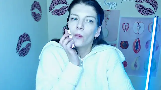 VanessaRey  online show from January 10, 5:58 am