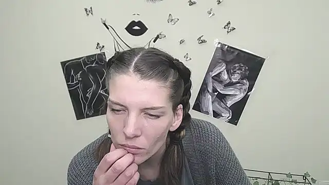 Snapshot of VanessaRey_ chatting on March 19, 10:44 am VanessaRey online show from March 19, 10:44 am