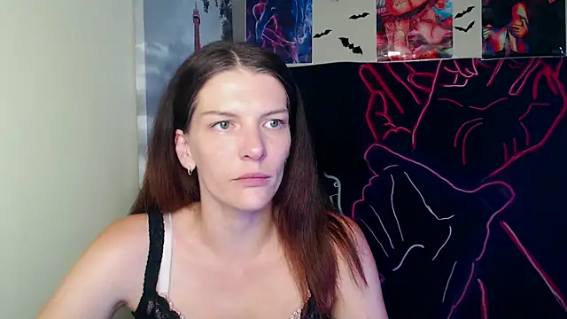 Snapshot of VanessaRey_ chatting on September 21, 6:18 am VanessaRey online show from September 21, 6:18 am
