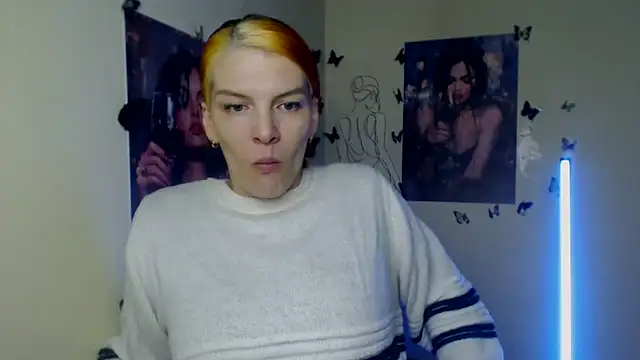 VanessaRey  online show from February 8, 2:15 pm