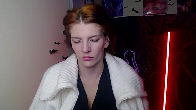 VanessaRey  online show from November 17, 5:55 am