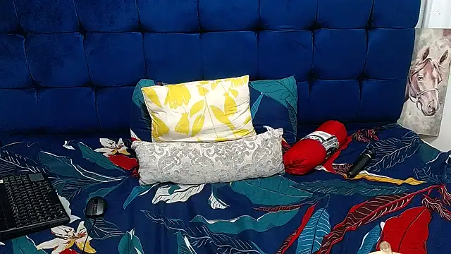 AriesCake online show from February 22, 1:46 pm