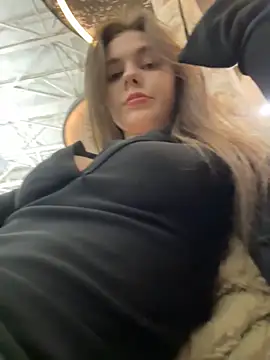 MilaBee online show from November 2, 9:36 am