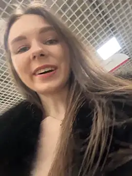 MilaBee online show from March 9, 11:14 am