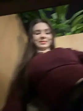 MilaBee online show from March 26, 7:39 am