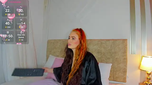 Snapshot of angelinarouse_ chatting on September 19, 1:42 am angelinarouse online show from September 19, 1:42 am