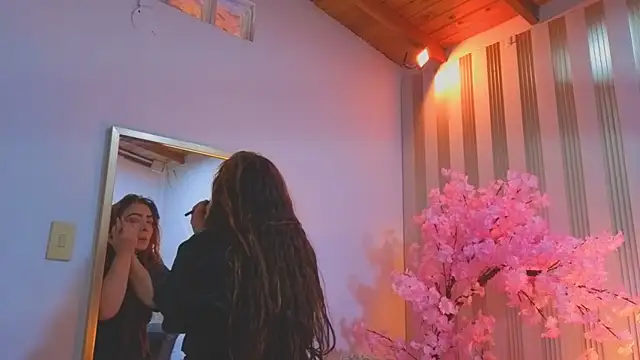 angelinarouse  online show from February 14, 3:40 am