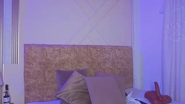 Snapshot of angelinarouse_ chatting on June 21, 3:56 am angelinarouse online show from June 21, 3:56 am