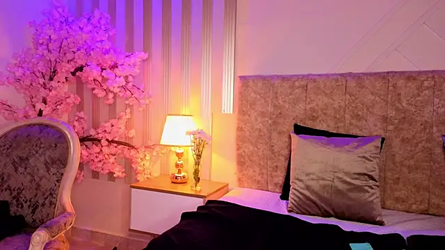 angelinarouse  online show from March 12, 3:45 am