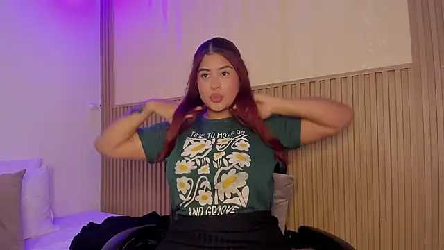 Snapshot of sharonscoth chatting on March 12, 7:18 pm sharonscoth online show from March 12, 7:18 pm