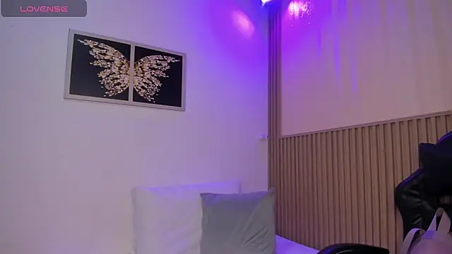 sharonscoth online show from April 26, 8:28 pm