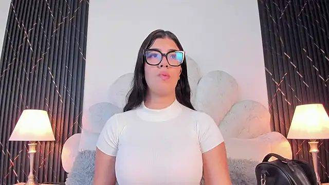 ValenRosse online show from June 1, 11:21 am