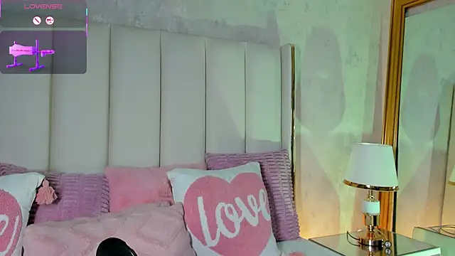 AriaJonnes  online show from January 10, 2:23 pm